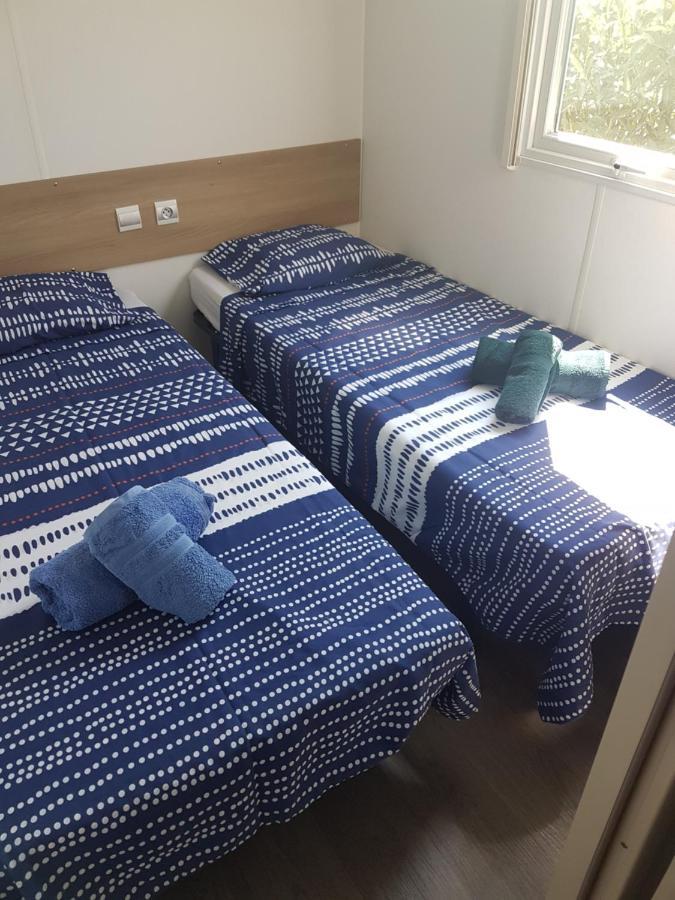 Frejus Tout Confort, Climatisation,Linge De Lit Et De Toilette, Coffre Fort, Ventilations Au Plafond Chambres Et Wifi Possible Ngoại thất bức ảnh