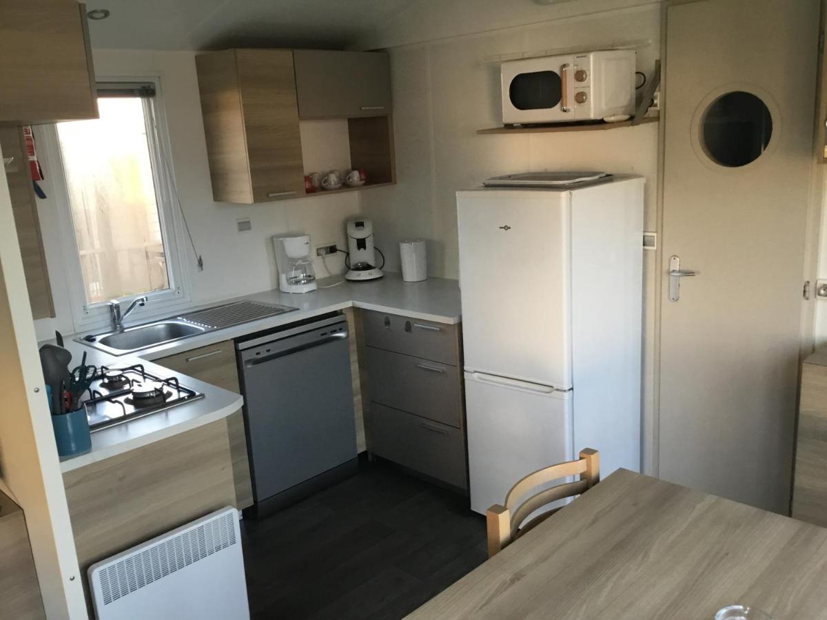 Frejus Tout Confort, Climatisation,Linge De Lit Et De Toilette, Coffre Fort, Ventilations Au Plafond Chambres Et Wifi Possible Ngoại thất bức ảnh