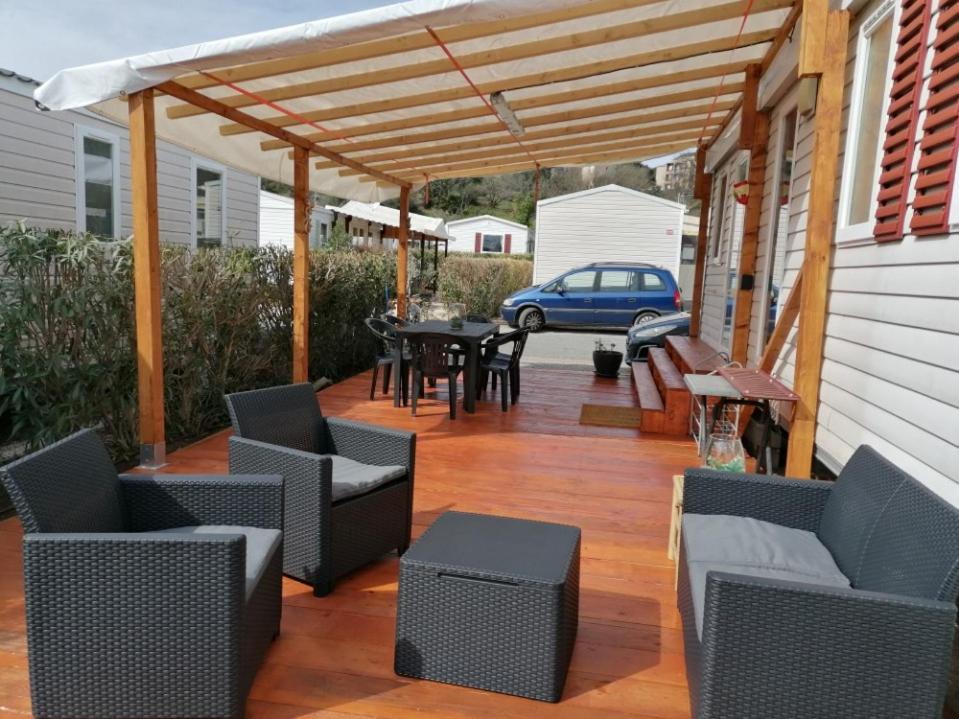 Frejus Tout Confort, Climatisation,Linge De Lit Et De Toilette, Coffre Fort, Ventilations Au Plafond Chambres Et Wifi Possible Ngoại thất bức ảnh