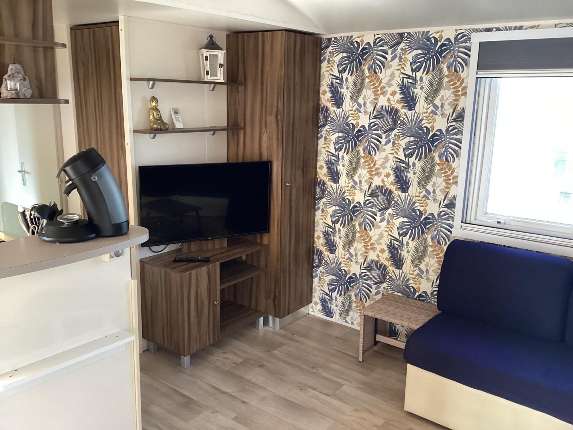 Frejus Tout Confort, Climatisation,Linge De Lit Et De Toilette, Coffre Fort, Ventilations Au Plafond Chambres Et Wifi Possible Ngoại thất bức ảnh