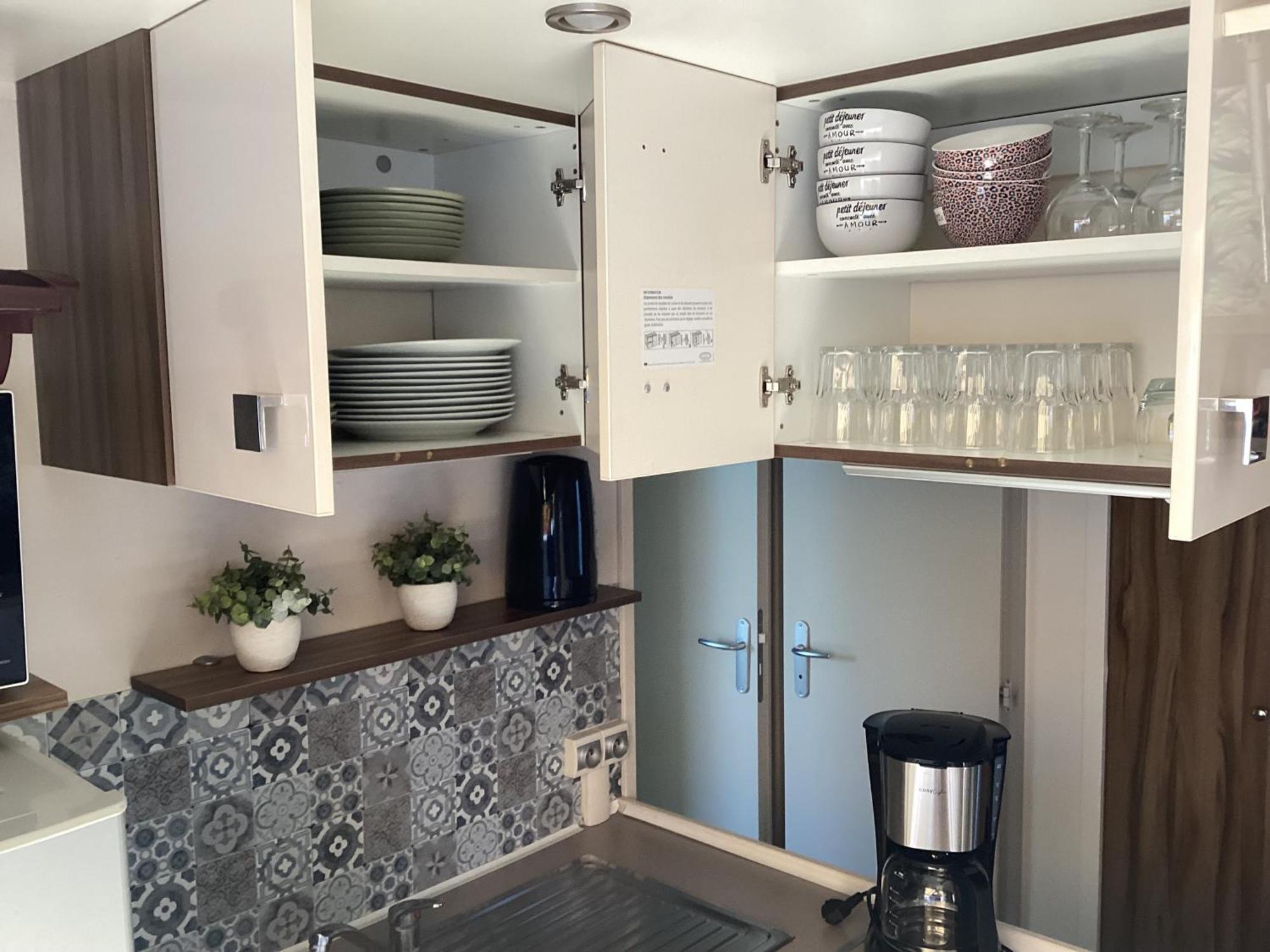 Frejus Tout Confort, Climatisation,Linge De Lit Et De Toilette, Coffre Fort, Ventilations Au Plafond Chambres Et Wifi Possible Ngoại thất bức ảnh